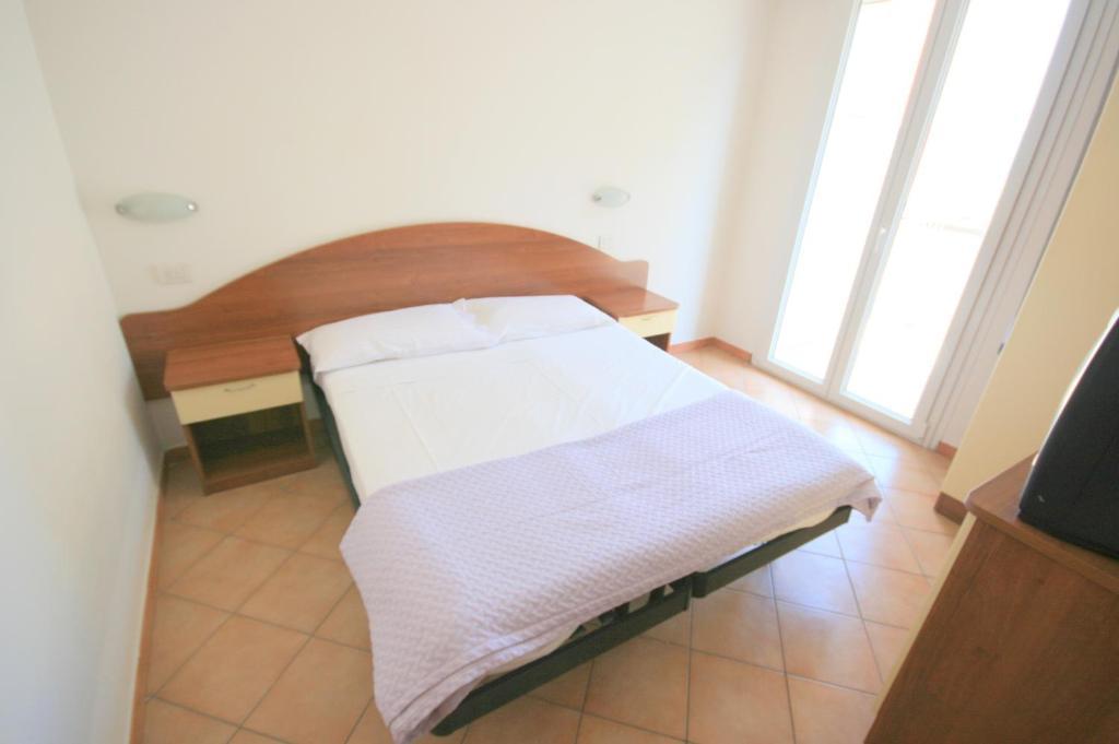 Residence Algarve Ρίμινι Δωμάτιο φωτογραφία