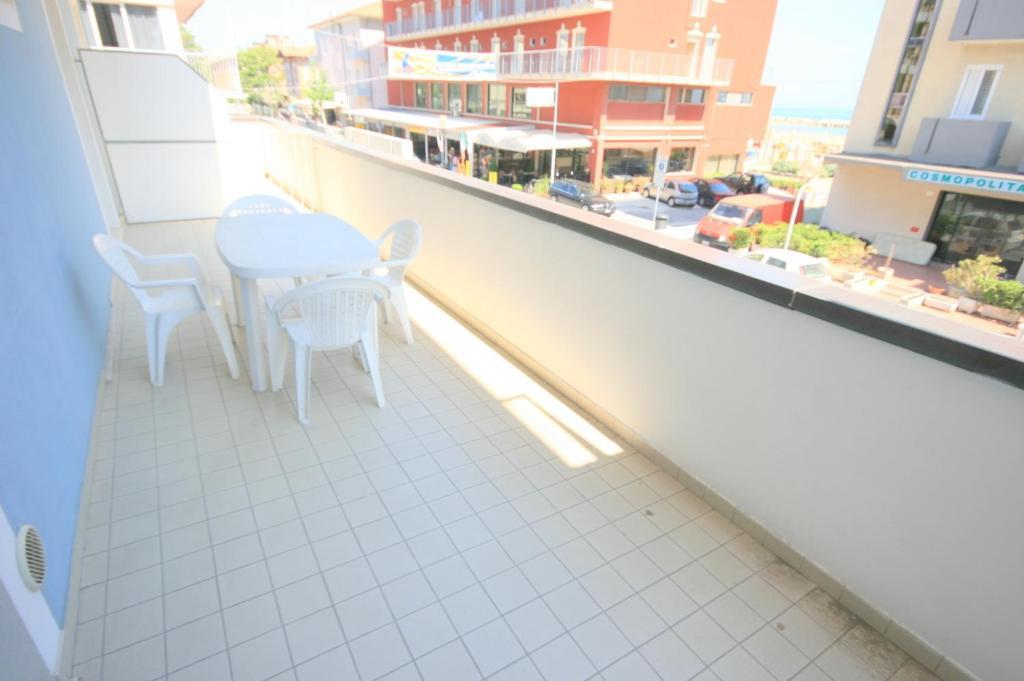 Residence Algarve Ρίμινι Εξωτερικό φωτογραφία