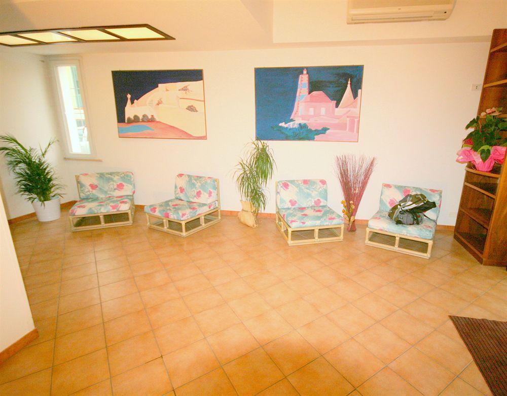 Residence Algarve Ρίμινι Εξωτερικό φωτογραφία